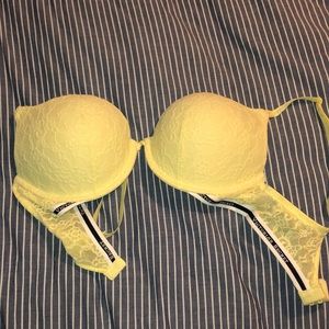Victoria secret push ups bra 36C